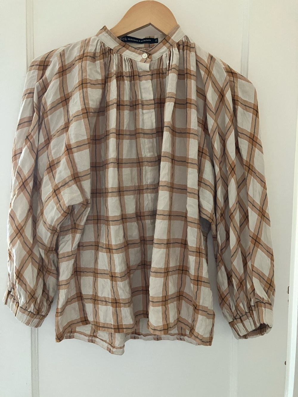 Nico Nicholson & Nicholson blouse